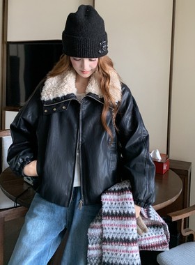 档口现货/羊羔毛领保暖黑色PU皮羽绒服外套2C233-802-P185-K279