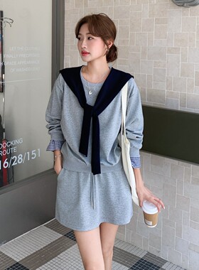 针织披肩格子袖口拼接卫衣+半身短裙三件套2C233-5818-P165-K239