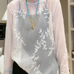 透视开叉上衣 大码 微胖mm洋气宽松性感镂空提花小衫 女夏季 圆领薄款