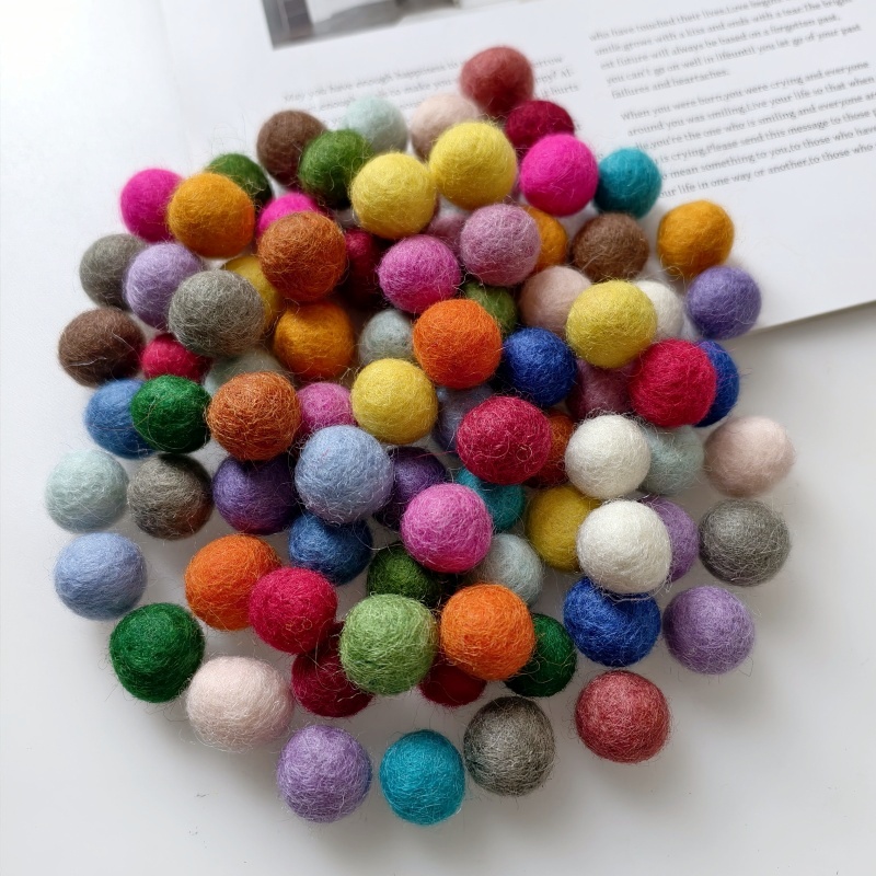 1.5厘米羊毛毡制作圣诞饰品配件