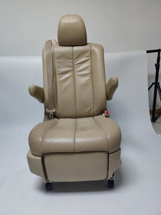 丰田进口普瑞维亚大霸王中排座椅改电脑椅办公椅固定支架无损安装