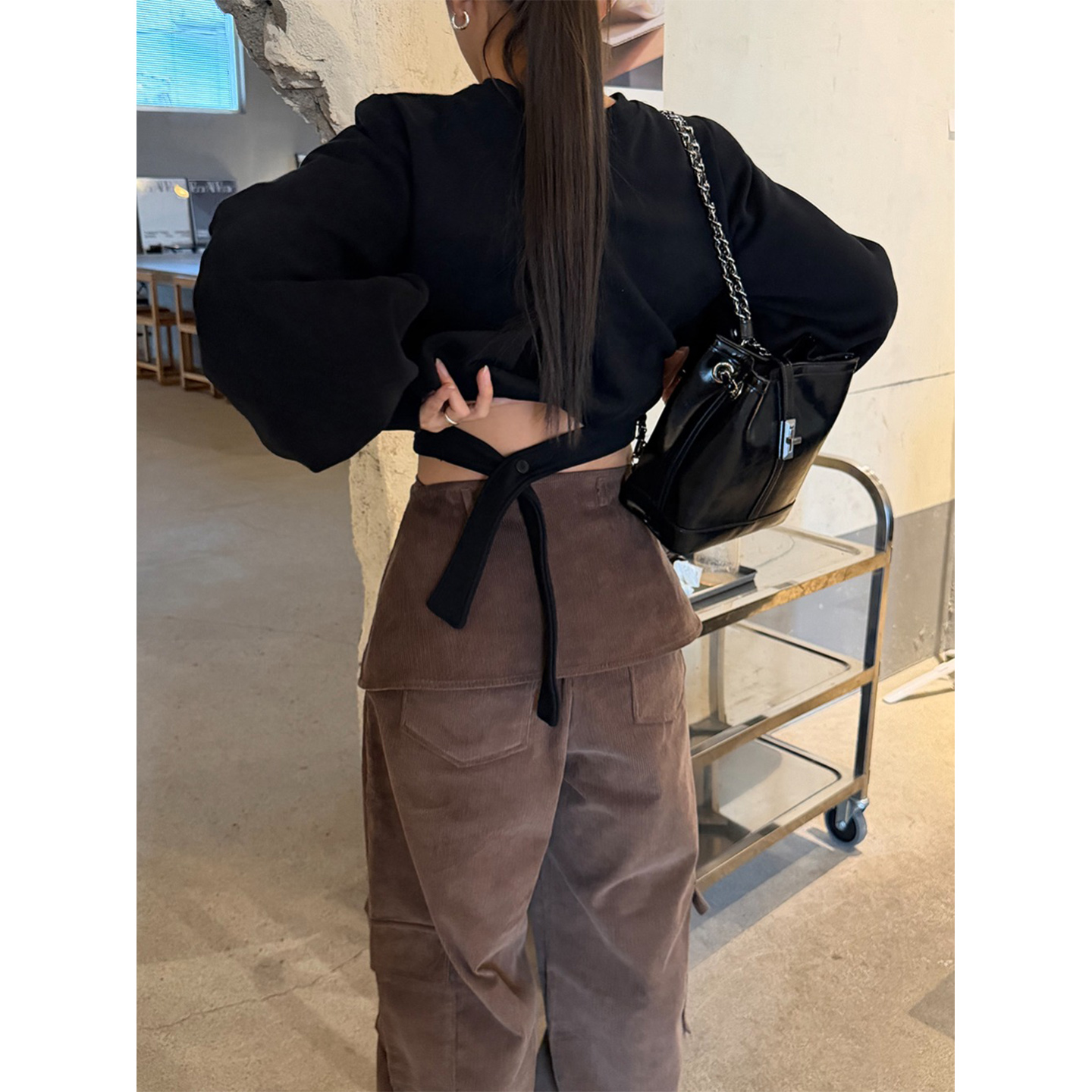 鬼鬼家正品韩代东大门秋冬 设计感后背系带收腰露脐短款套头卫衣