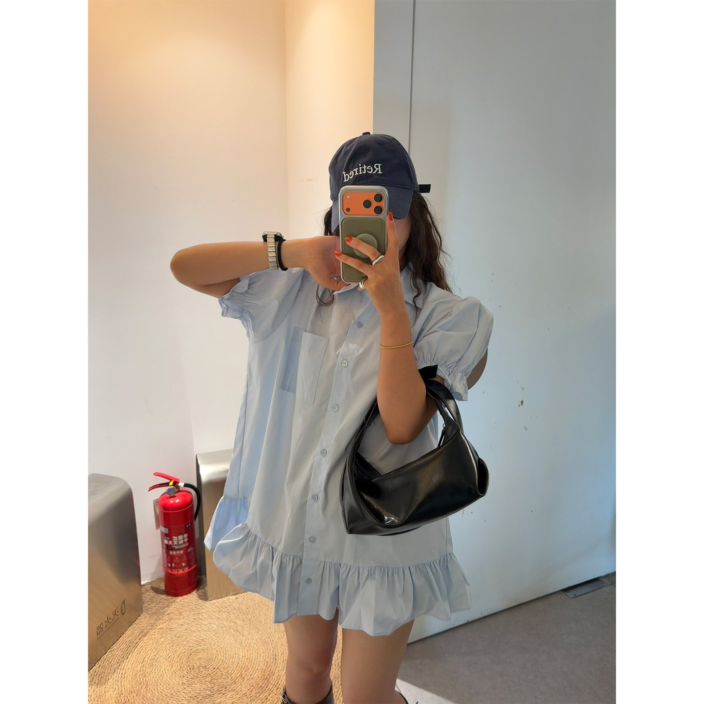 部分现货正品韩代东大门秋冬甜美纯色荷飞边泡泡袖宽松衬衫连衣裙图片