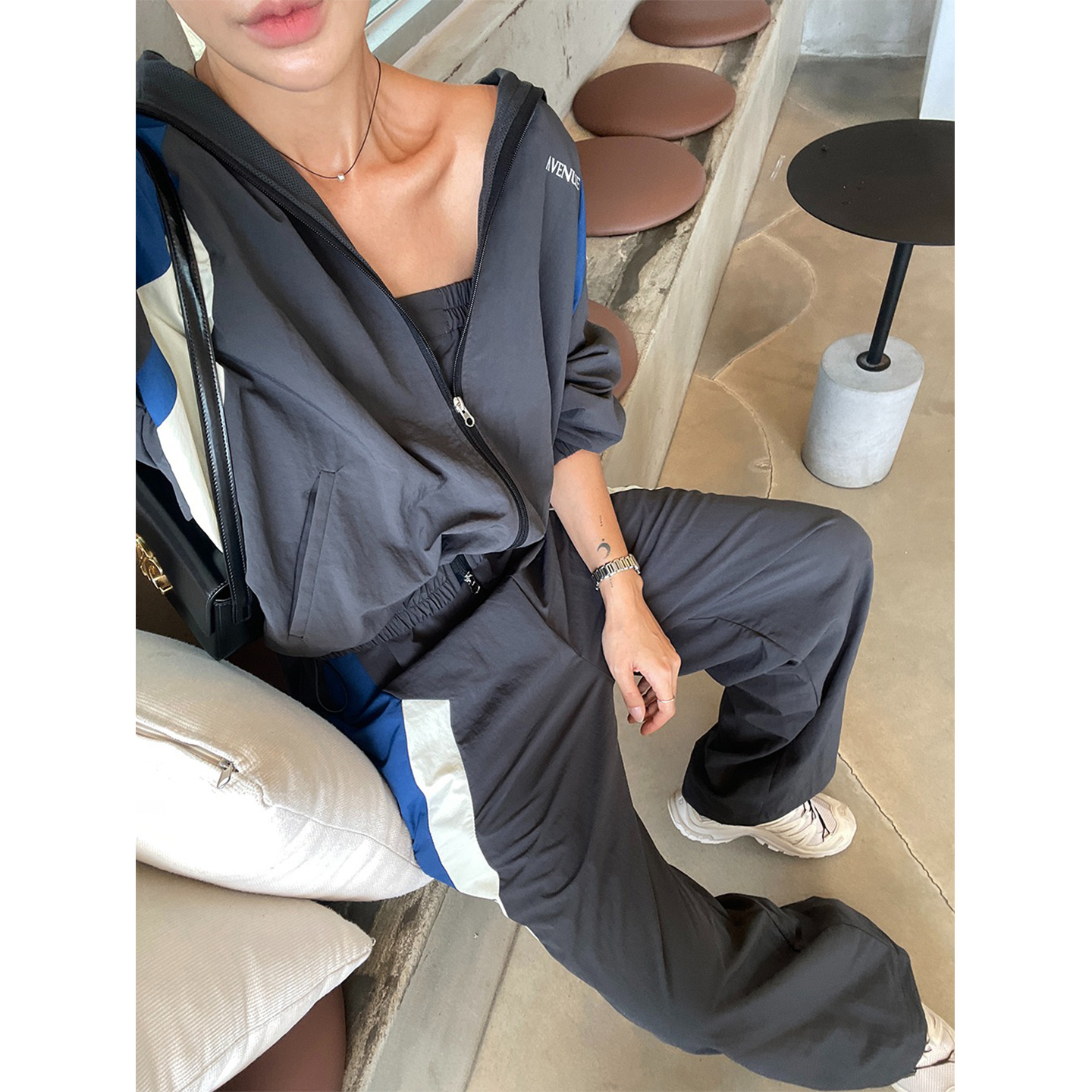 鬼鬼家正品韩代东大门秋冬 休闲宽松拼色立领拉链长袖夹克外套女