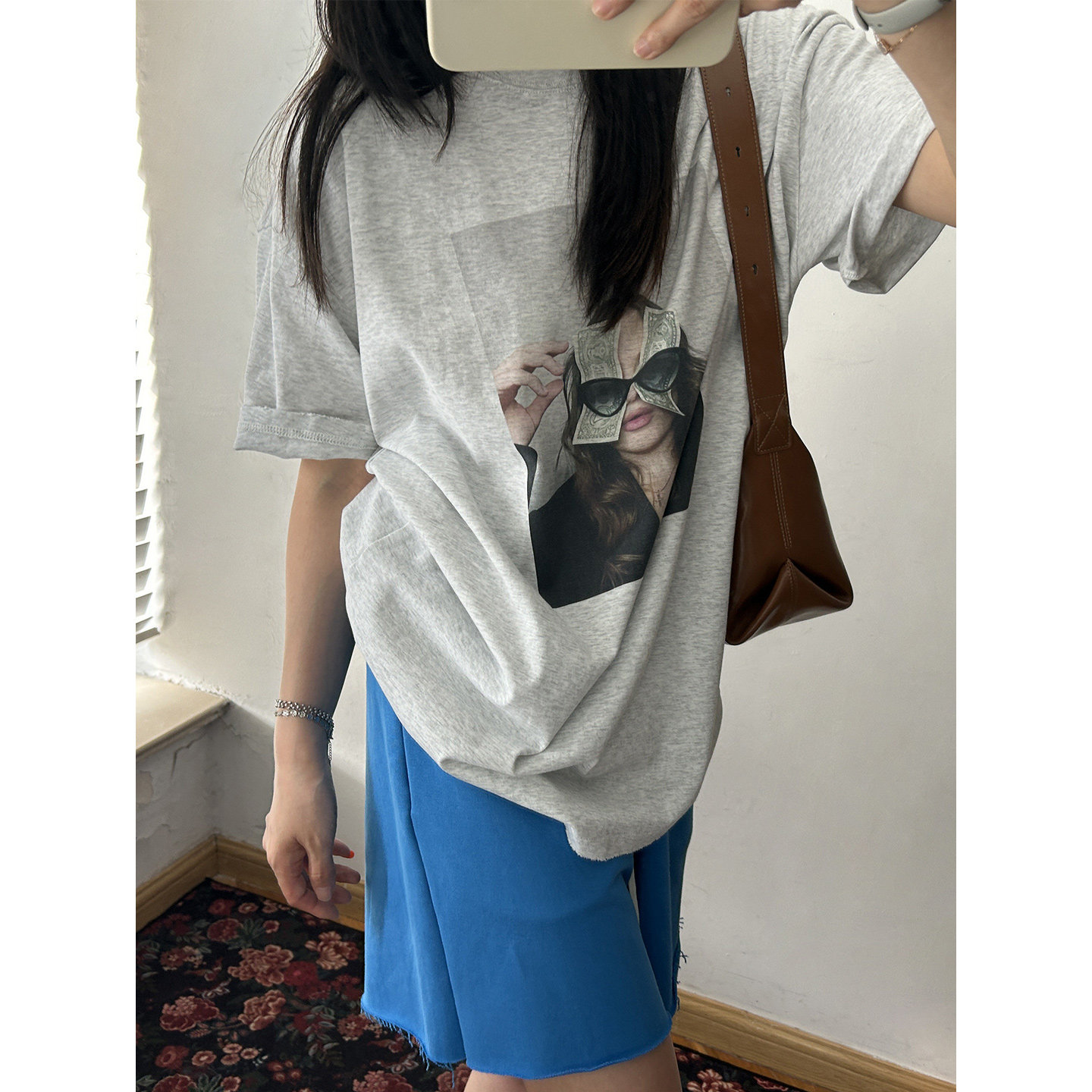 鬼鬼家正品韩代东大门夏 墨镜美钞女孩喷绘圆领磨破大版短袖T恤女