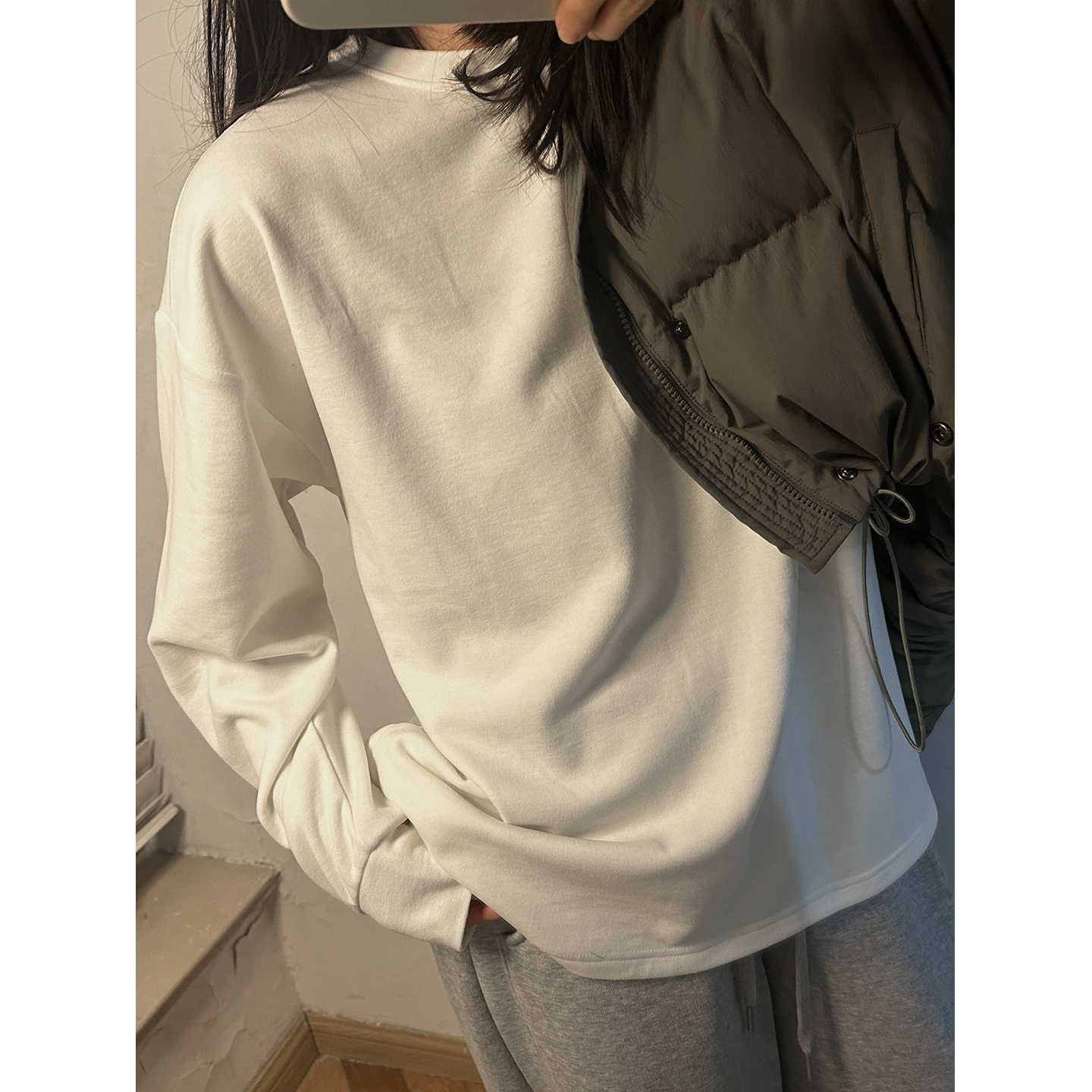 鬼鬼家正品韩代东大门冬 休闲宽松磨毛圆领长袖T恤基础纯色打底衫