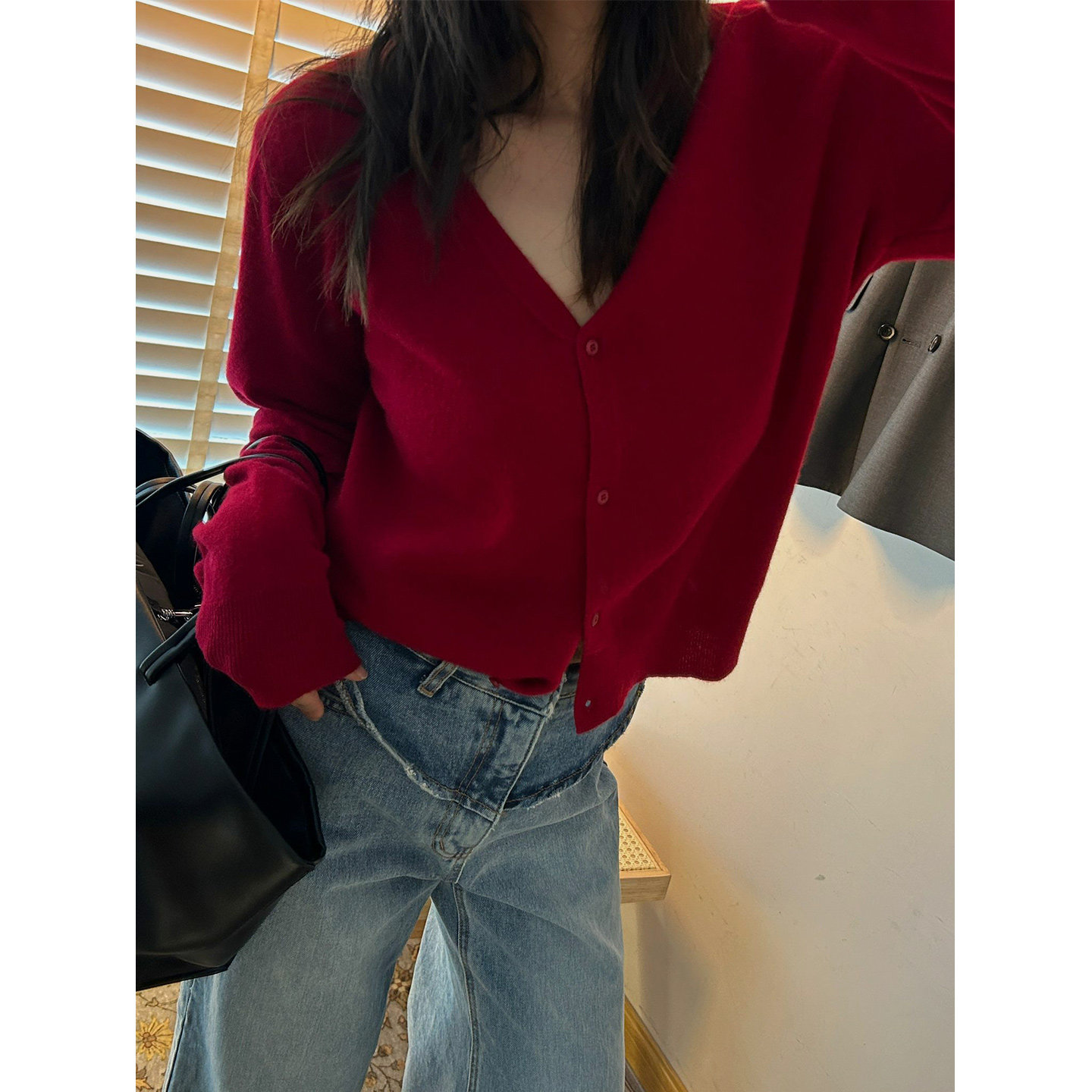 少量现货 韩代东大门秋冬 全羊毛高品质V领排扣短款毛衣针织开衫