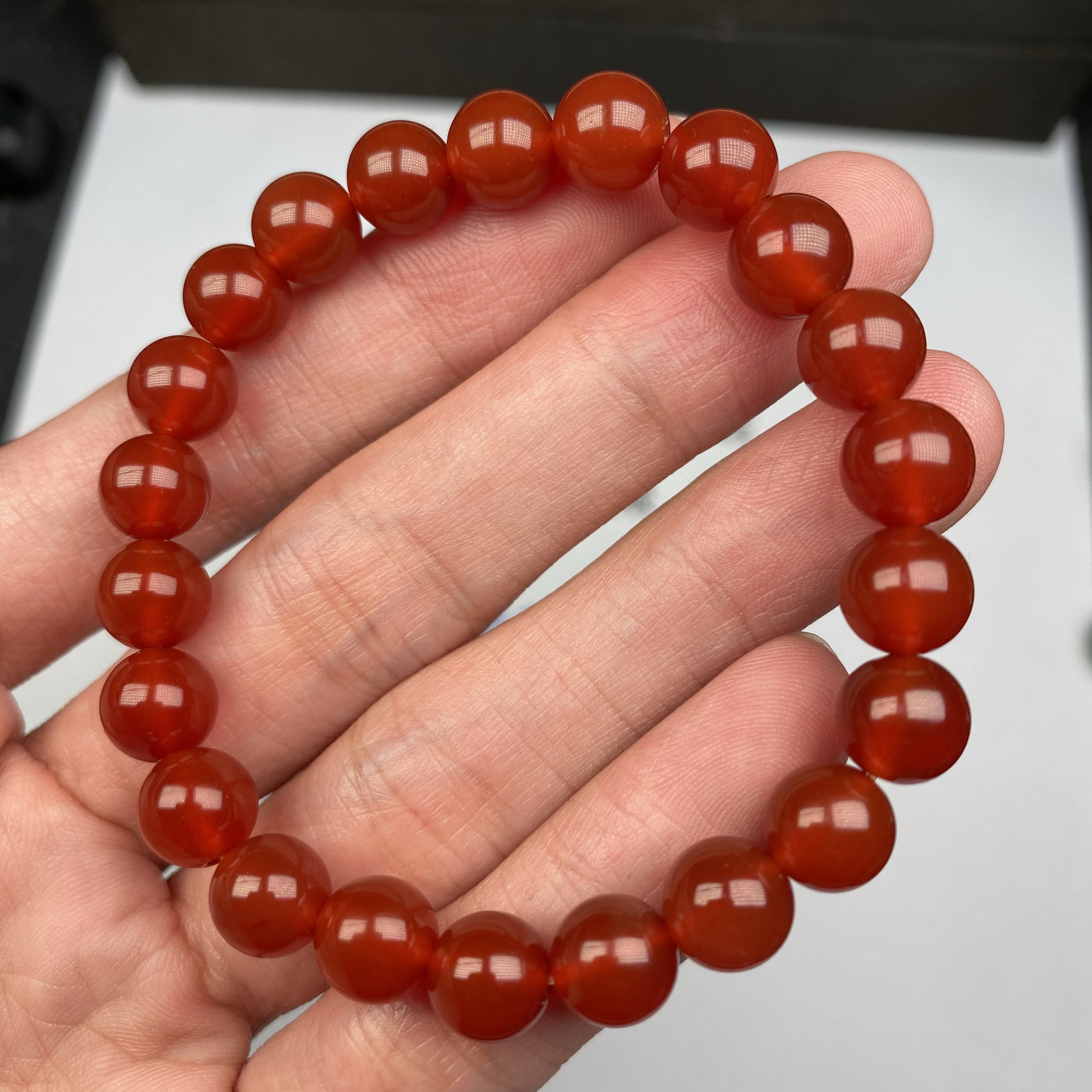 【新人专属】A176卡8mm宝石级鸽血冰红玛瑙南红女士手链 简约时尚