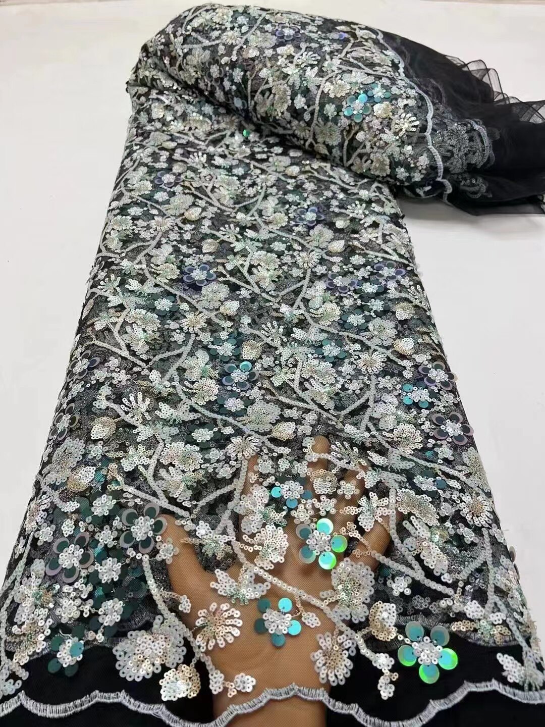 欧美新款亮片网布刺绣毛绳网纱绣花布连衣裙时装舞台服蕾丝花色