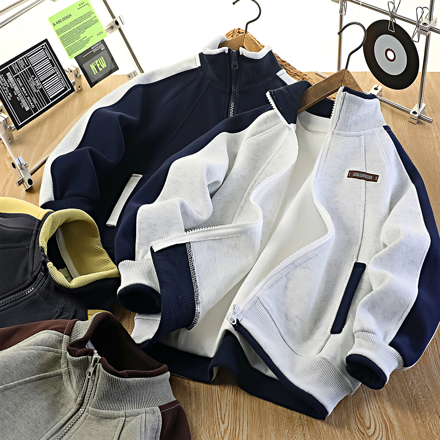 男童立领撞色棒球服休闲秋装新款图片