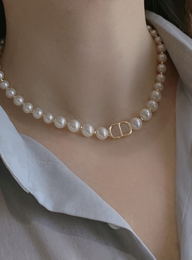 珍珠项链2024新款爆款法式复古气质颈链女士网红潮品高级感配饰女