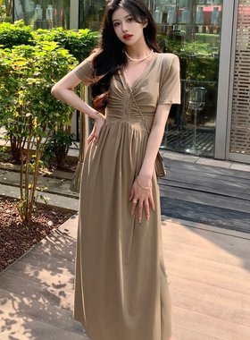 特价实拍实价3000件大码女装V领褶皱下摆左开叉短袖连衣裙