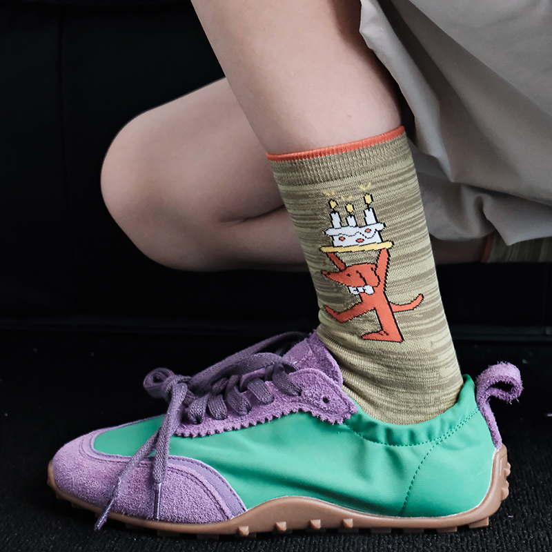 ZeroG 新品初秋圆舞旋律小狗日系原宿中古风摩尔式复兴中筒袜女DF