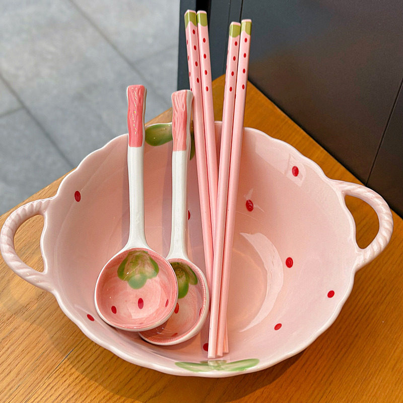 可爱草莓陶瓷勺子吃稀饭汤匙甜品勺长柄调羹加长筷子女士家用餐具