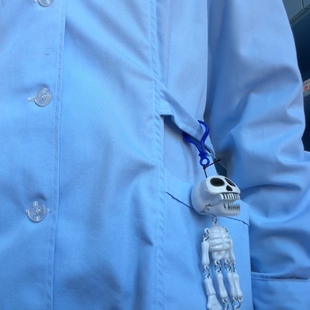 拉线骷髅头挂件会动骨骼万圣节搞怪装饰小礼物创意书包挂饰钥匙扣