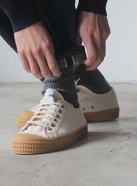 现货斯洛伐克制Novesta复古帆布鞋天然橡胶休闲鞋情侣鞋低帮板鞋