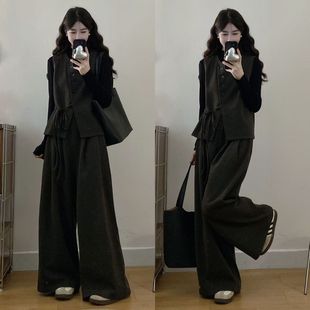 大码女装2026早秋超火搭配一整套高级感毛呢马甲打底衫三件套装裤