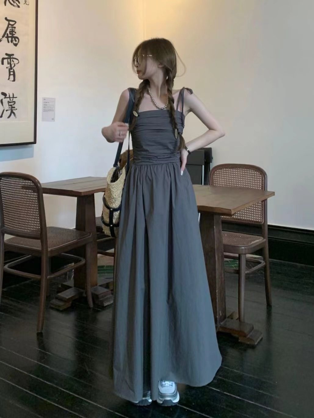 港风复古灰色无袖抹胸连衣裙女图片