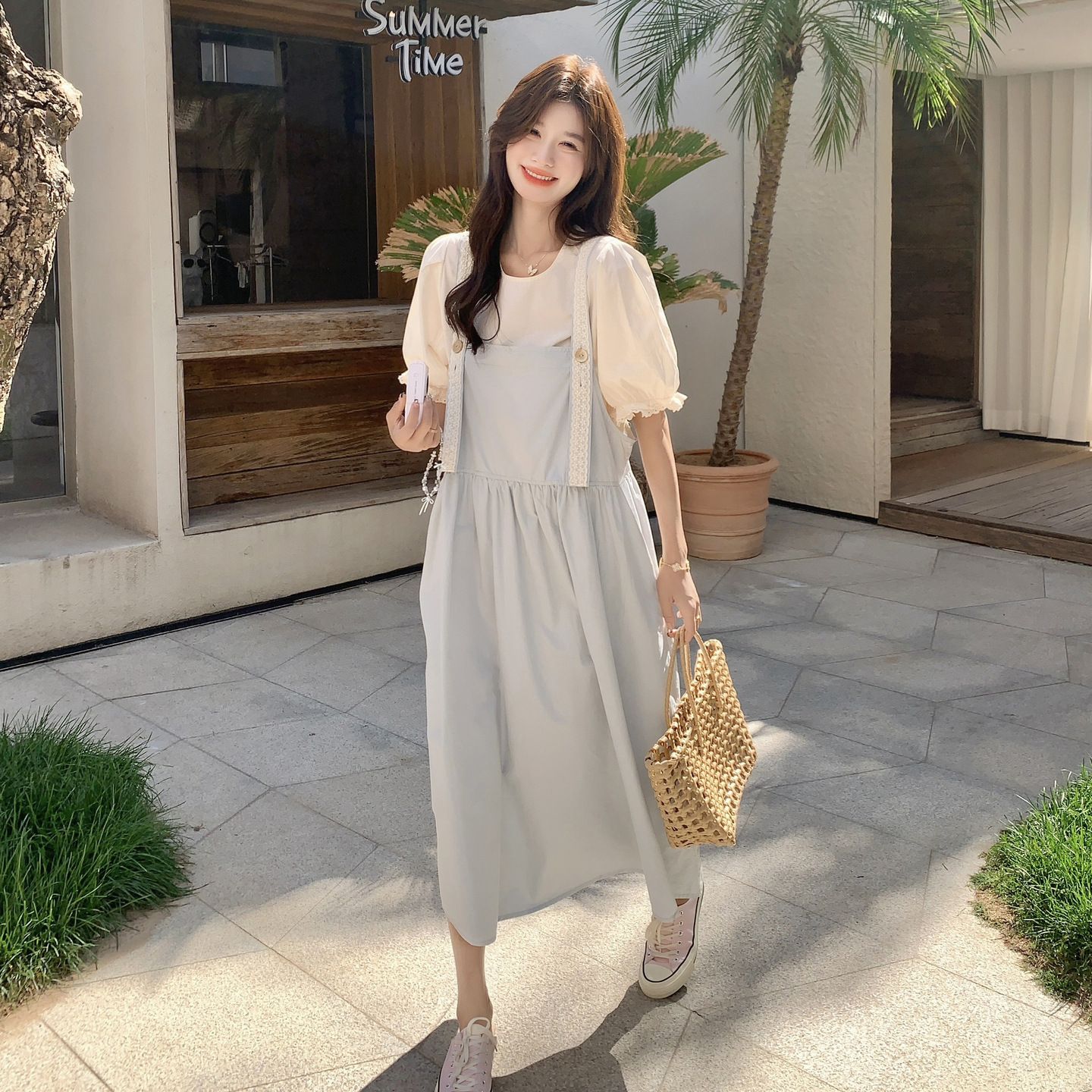 官网女装夏易菲实拍可盐可甜减龄泡泡袖上衣两件套2025新款浅蓝色