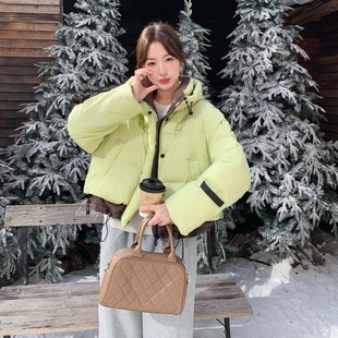 糖果色连帽羽绒服保暖2025年冬季 官网女装 夏易菲新款