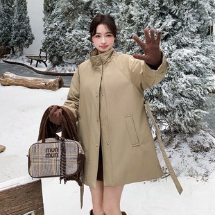 官网女装夏易菲韩系羊羔毛翻领卡其色羽绒服女2026冬季新款中长款