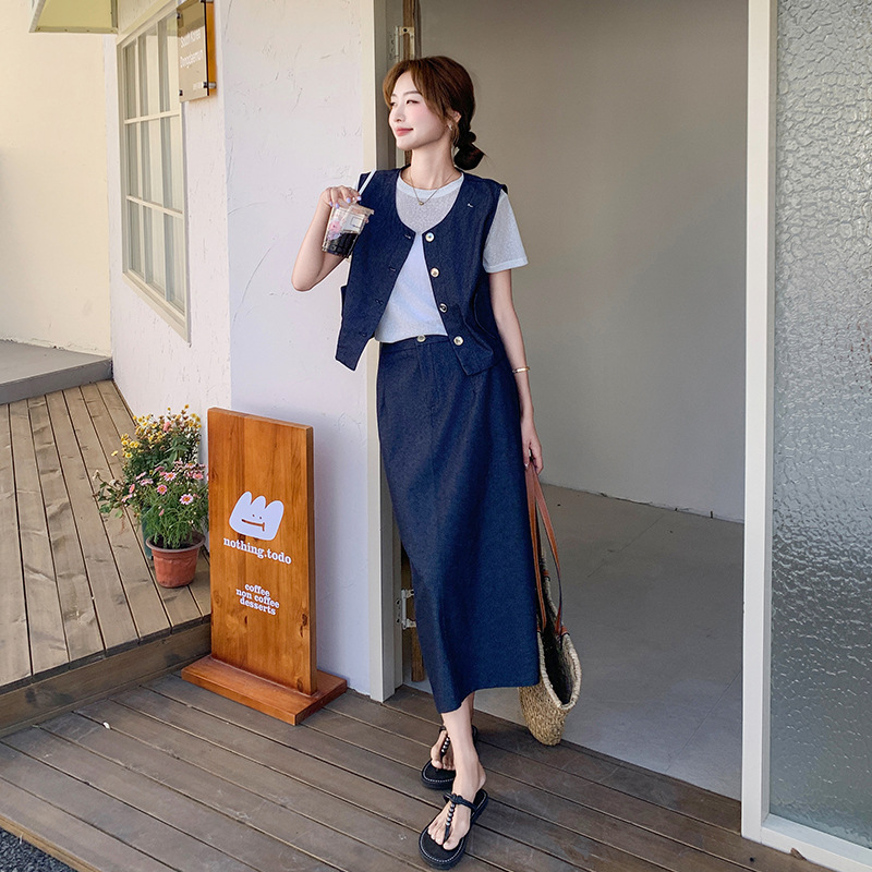 官网女装夏易菲实拍法式复古学院风套装裙2025新款温柔风马甲T恤