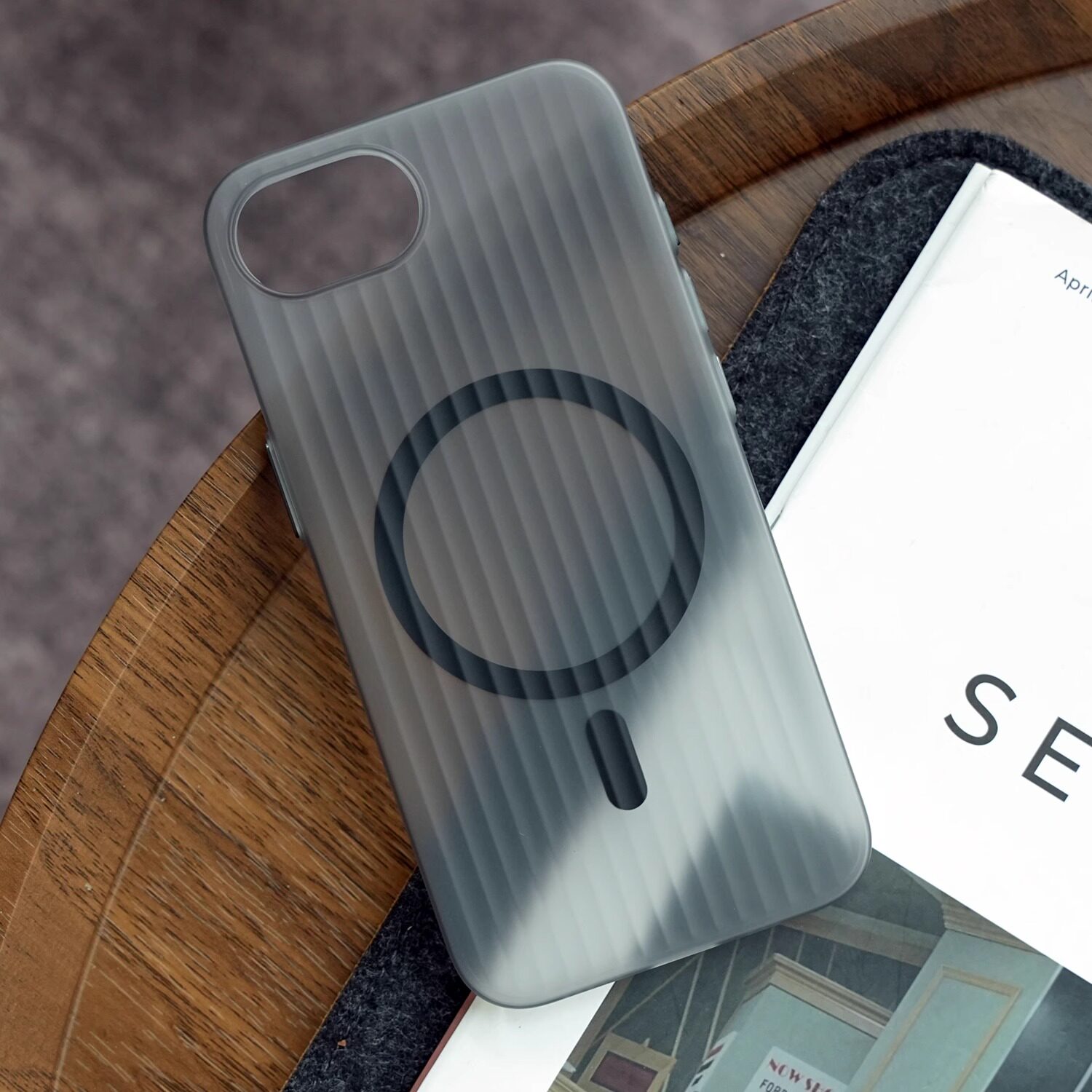 苹果+iPhone16e+PC+瓦楞磁吸