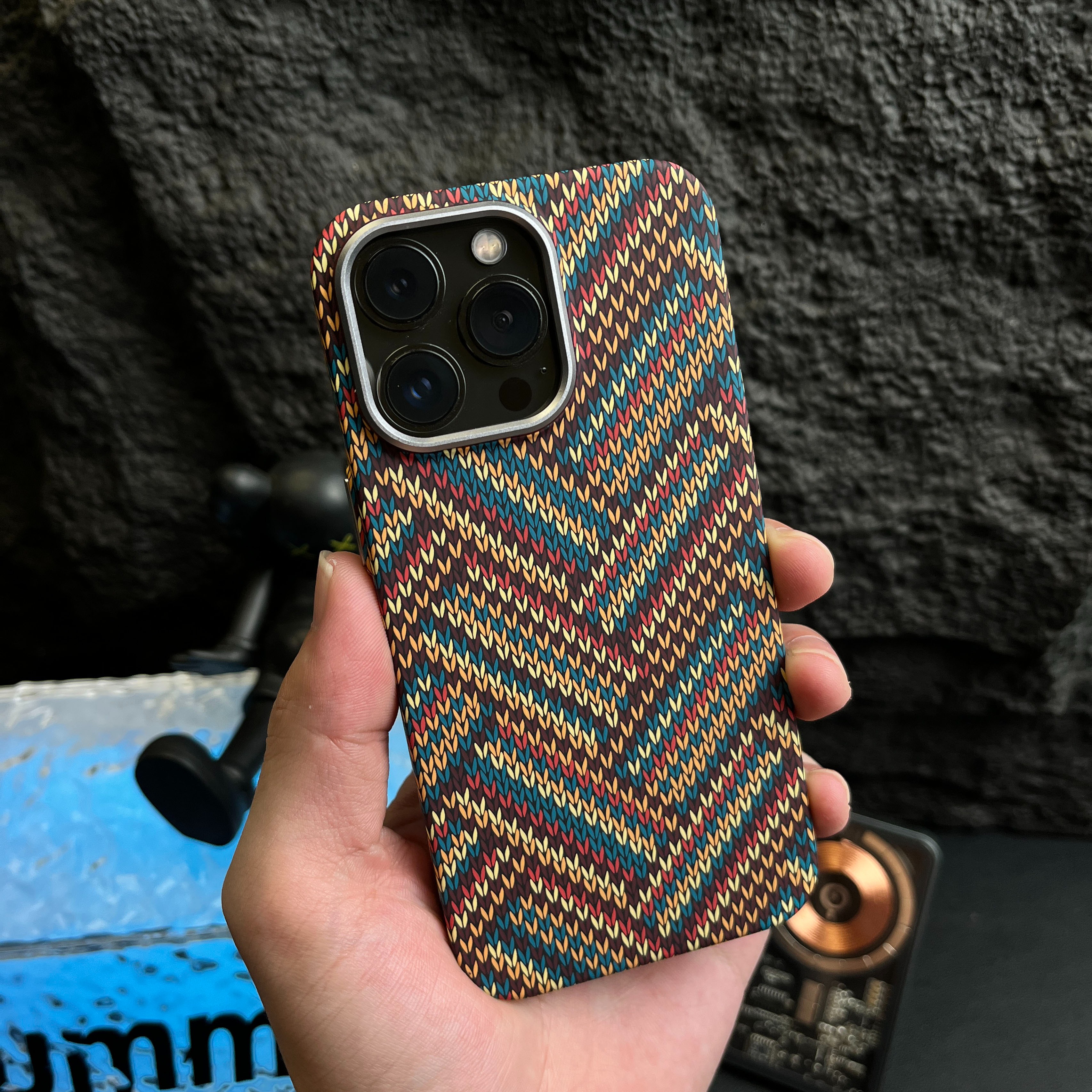 爆款夜光复古风浮雕磁吸适用苹果15promax手机壳iphone13夜光12纹理高级感/男士外壳14Pro时尚高端男女大气