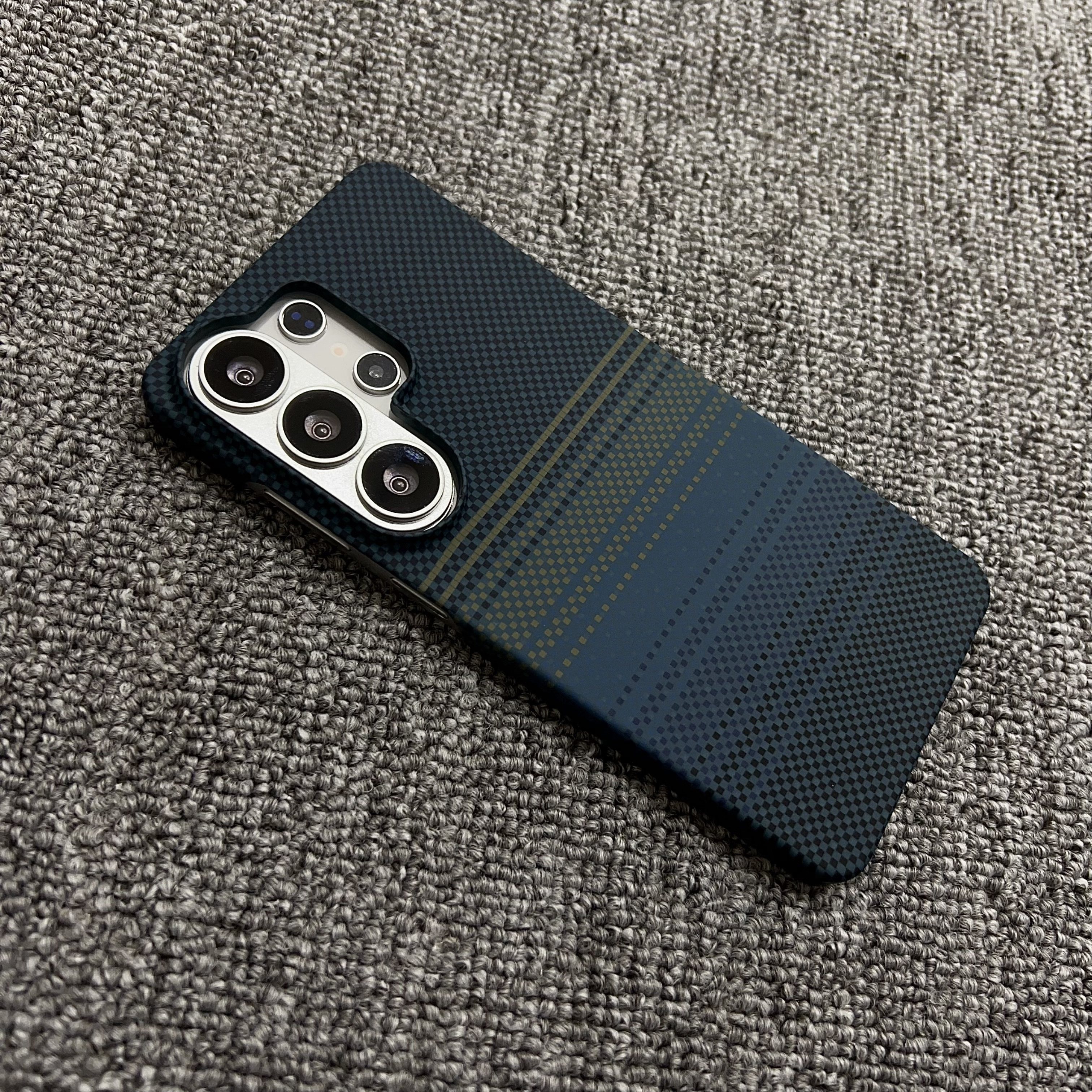 新款半包碳纤维纹适用于三星s26UItra手机壳s26plus凯夫拉同款s24ultra磁吸充电s24+创意个性s25U时尚情侣s24