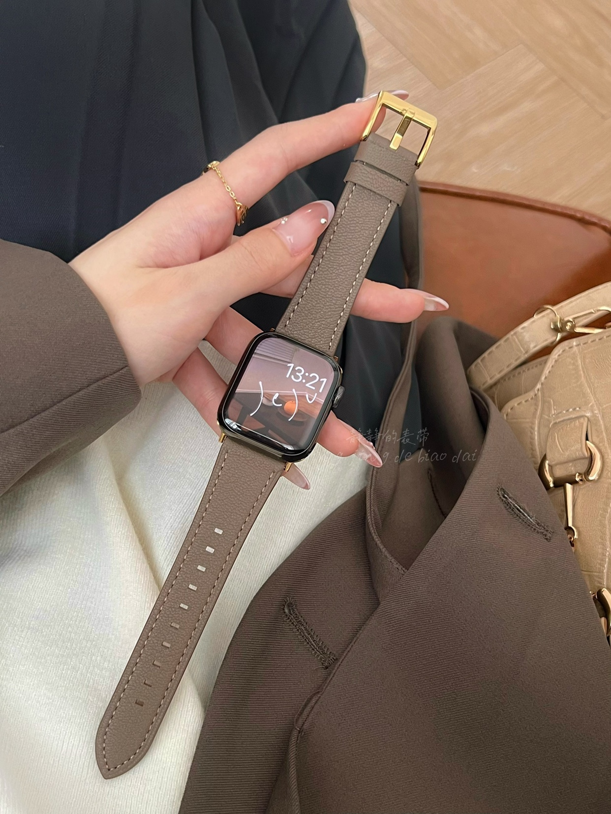 鱼子酱羊皮柔软星光男女款适用于s978代applewatch56SE静静的表带 智能设备 智能手表手环表带/腕带 原图主图