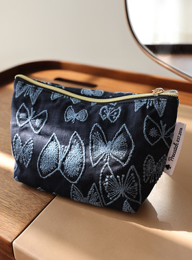 美摘蝴蝶刺绣化妆包手工收纳袋原创布艺小众小号女士随身便携手包