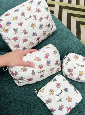 美摘彩色小熊多尺寸化妆包护肤品内衣出差旅行尿布姨妈巾收纳袋女