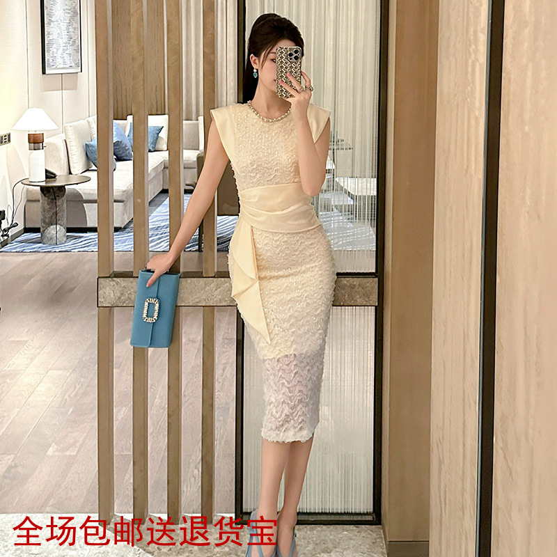 日常礼服裙2025夏季新款女法式圆领设计感收腰荷叶边连衣裙