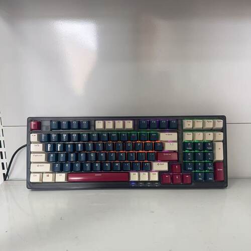甲品GK98-1  98键机械键盘 橙轴 电竞 RGB灯光 二手