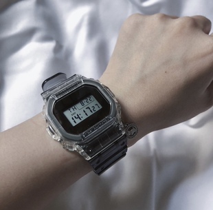 CASIO卡西欧G 5600SK SHOCK冰韧手表透明系列小方块日韩石英表DW