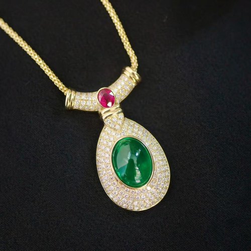 18K金钻石彩宝镶嵌 天然素面祖母绿项链 主石2.15克拉 精致高级