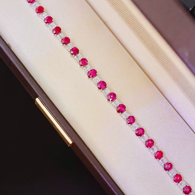 PT950钻石镶嵌 无烧红宝石手链 颗颗明亮火彩闪耀 主石8.12克拉