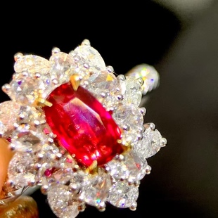 18K金钻石镶嵌 莫桑比克无烧鸽血红宝石戒指 主石1.05克拉 国际证