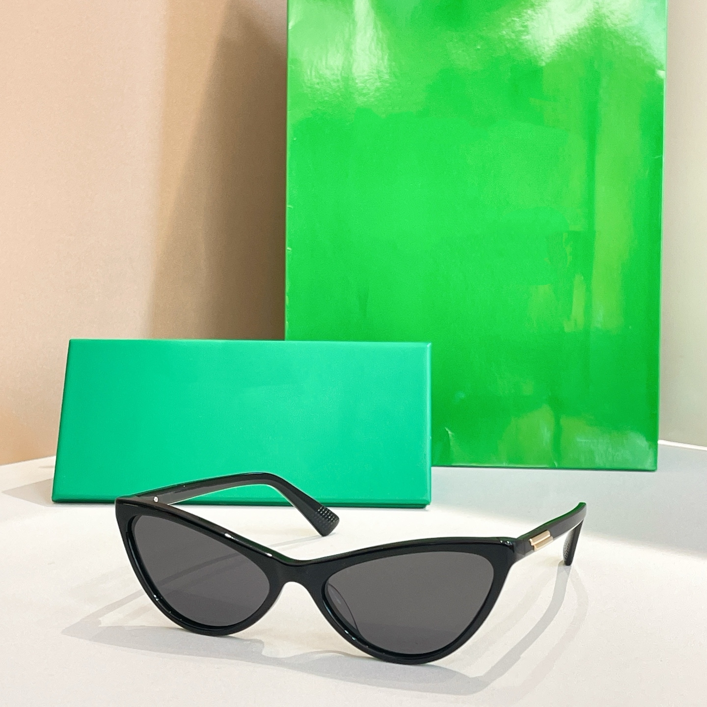 欧美黑框细框猫眼系圆脸显瘦墨镜可配近视度数女潮韩版网红太阳镜