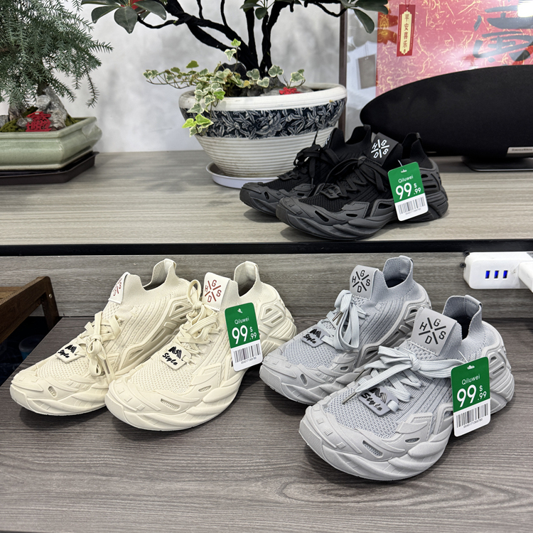 透气系带低帮运动休闲鞋潮