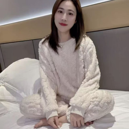 秋冬季网红炸街提花珊瑚绒睡衣套装女洋气新款法兰绒家居服两件套