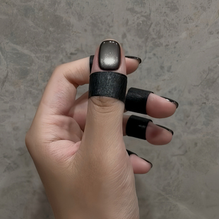 手工暗黑黑珍珠玻璃珠猫眼美甲穿戴甲短款秋冬2025高级感小众显白