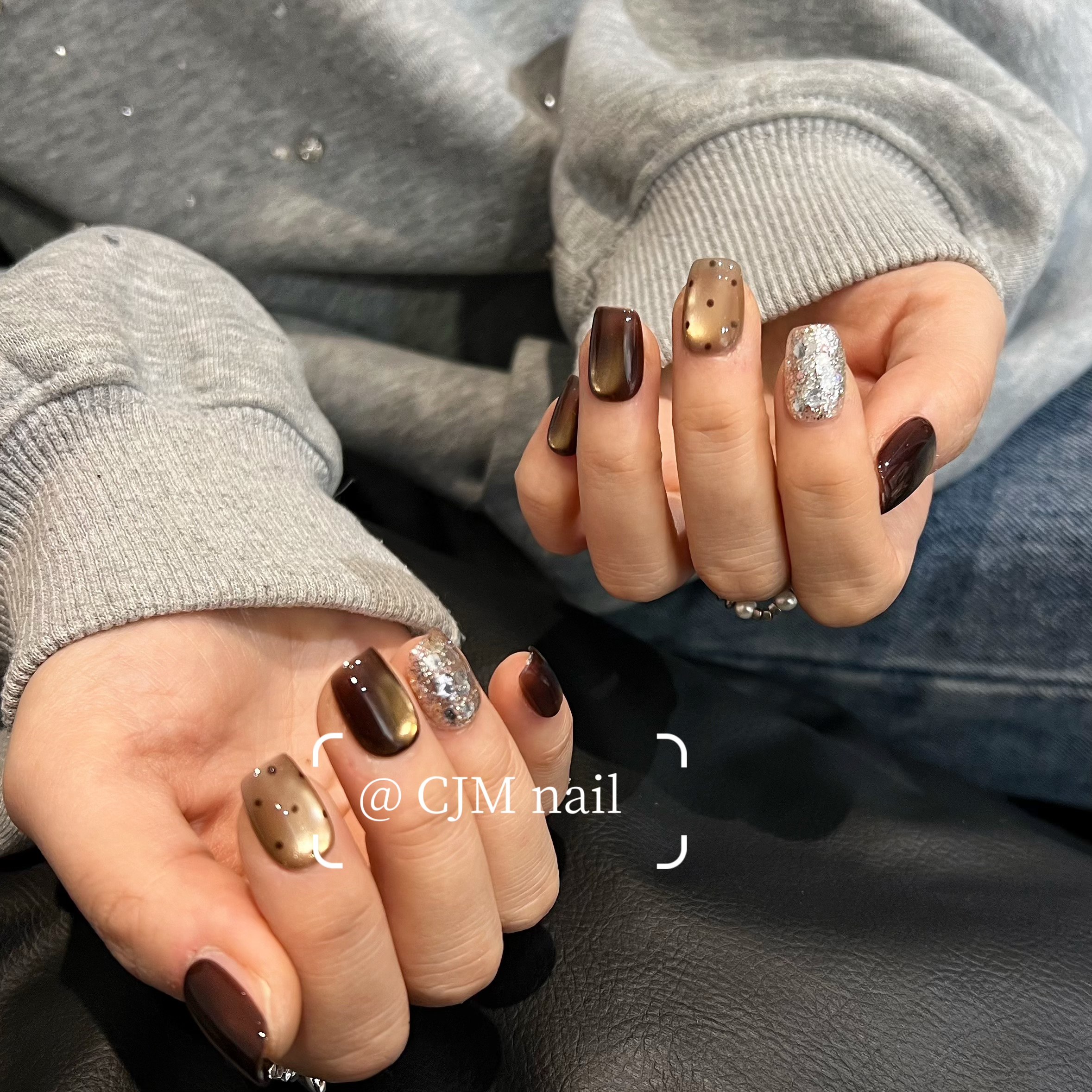 秋冬棕色玻璃珠猫眼爆闪甲片穿戴甲短款2025新款高级感短款显白