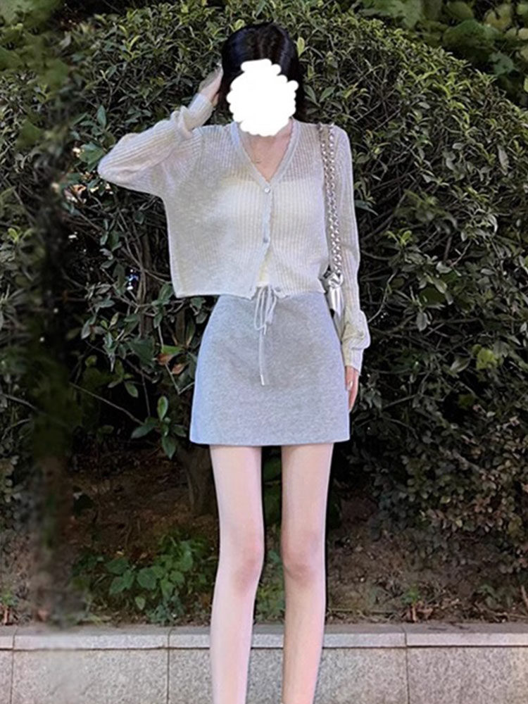 休闲时尚套装女夏季薄款2026新款防晒开衫吊带上衣半身短裙三件套