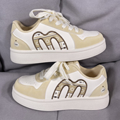 2026春季 女ins潮学生百搭休闲板鞋 新款 小众复古奶呼呼厚底面包鞋