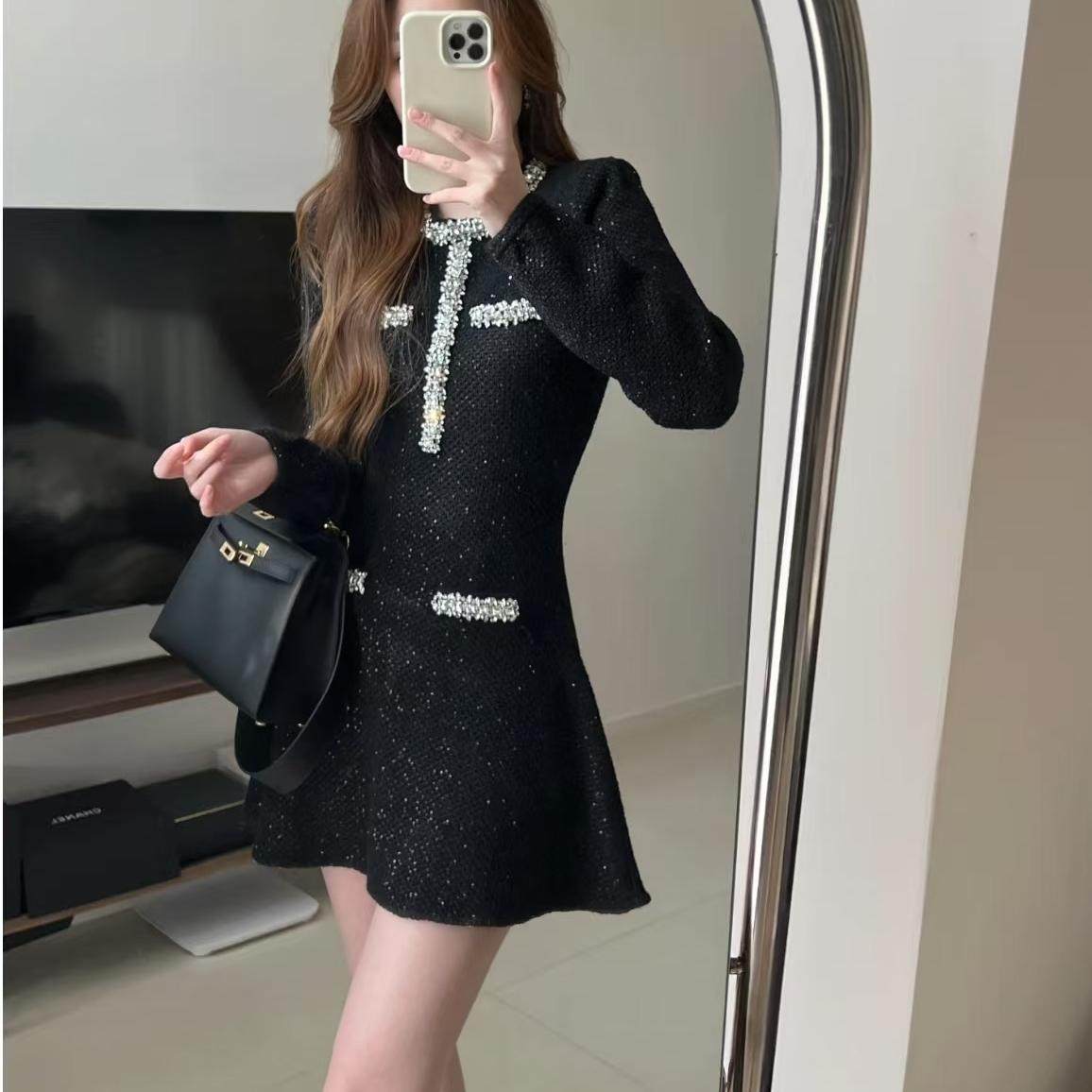 2025早春新款黑色象牙白甜美珍珠钻饰亮片针织连衣裙双色SP原带标,女装/女士精品,连衣裙,淘宝优惠券,粉丝福利购,淘宝优惠卷