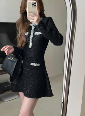 2025早春新款黑色象牙白甜美珍珠钻饰亮片针织连衣裙双色SP原带标