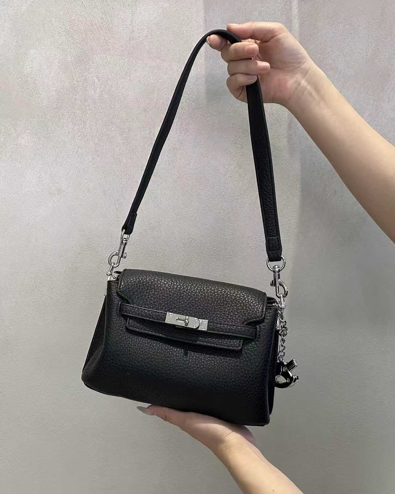 美缇2026新款女包高级感荔枝纹凯莉包时尚百搭单肩斜挎包休闲小包