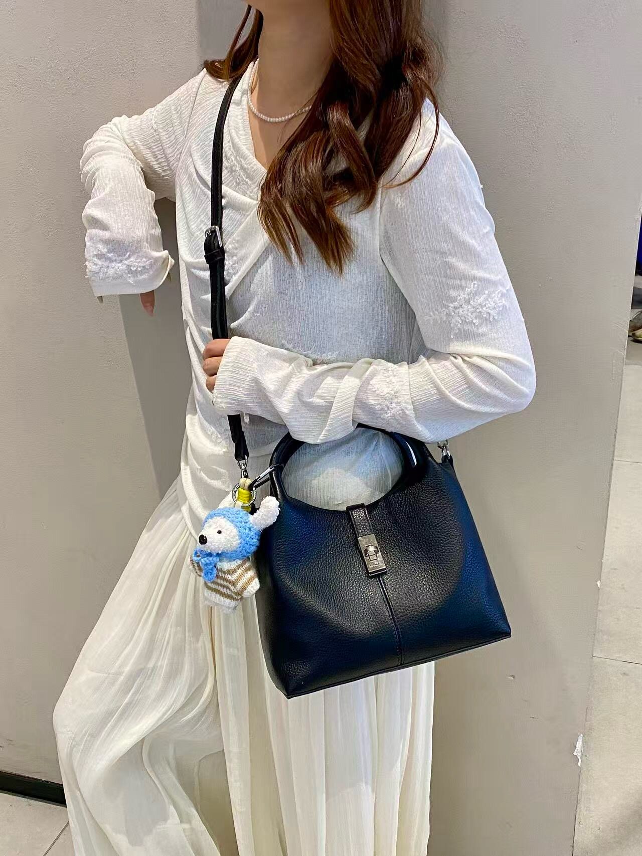 美缇女包小荔枝纹手提单肩斜挎潮