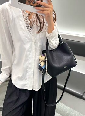 美缇女包小荔枝纹手提水桶斜挎潮